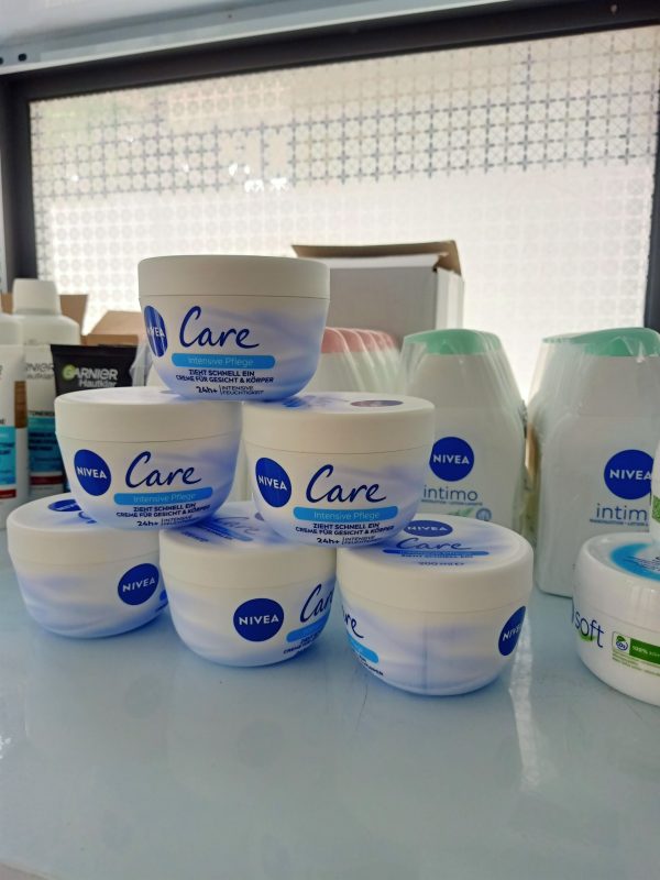 Kem dưỡng ẩm Nivea Care