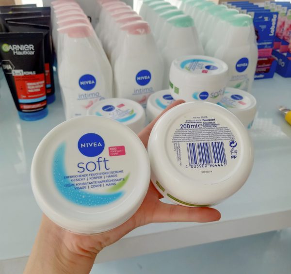 Kem dưỡng ẩm Nivea Soft