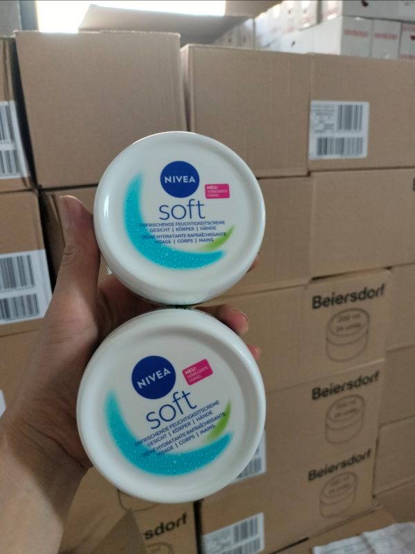 Kem dưỡng ẩm Nivea Soft